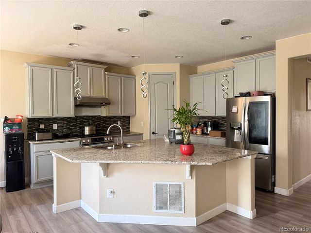 22848 E Saratoga Place, Aurora, CO 80015