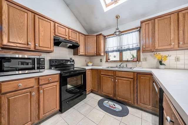 92 Azalea Dr, Harwich, MA 02645