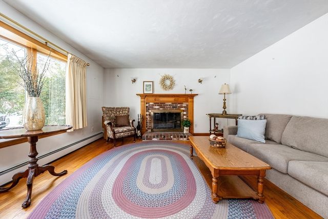 92 Azalea Dr, Harwich, MA 02645