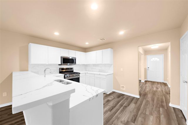 16751 N Rail Drive, Conroe, TX 77385