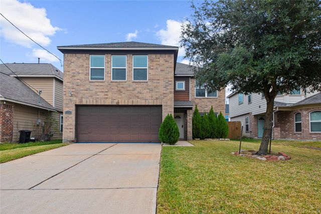 16751 N Rail Drive, Conroe, TX 77385