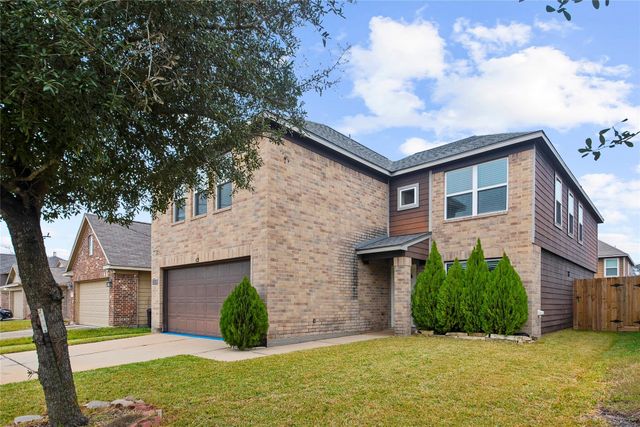 16751 N Rail Drive, Conroe, TX 77385