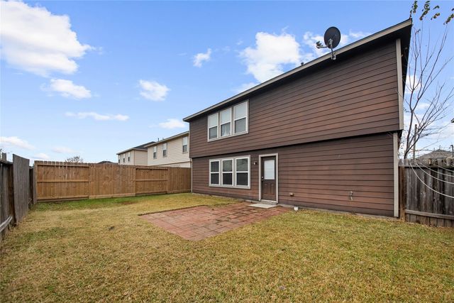16751 N Rail Drive, Conroe, TX 77385