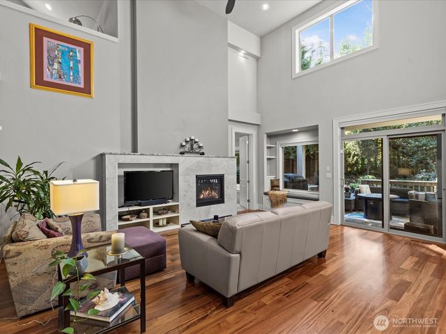 1727 Nile Avenue NE, Renton, WA 98059