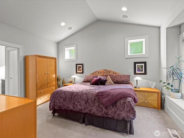 1727 Nile Avenue NE, Renton, WA 98059