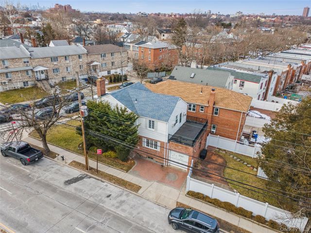 166-07 Union Turnpike, Fresh Meadows, NY 11366