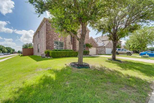 3003 Oak Briar Lane, Grand Prairie, TX 75052