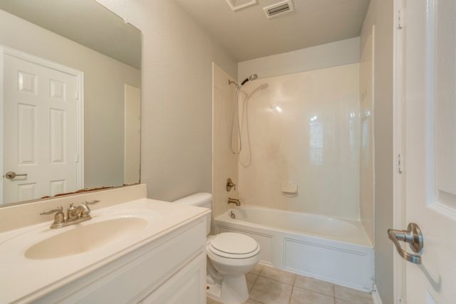 3003 Oak Briar Lane, Grand Prairie, TX 75052