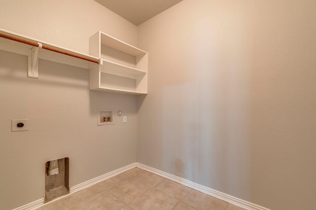 3003 Oak Briar Lane, Grand Prairie, TX 75052
