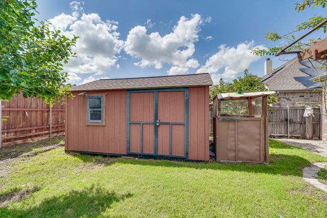 3003 Oak Briar Lane, Grand Prairie, TX 75052