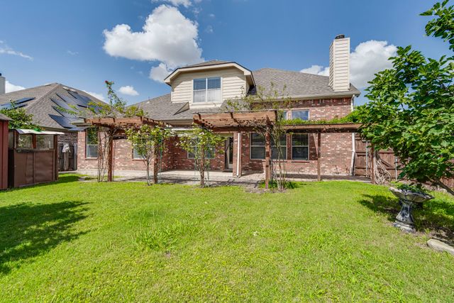 3003 Oak Briar Lane, Grand Prairie, TX 75052