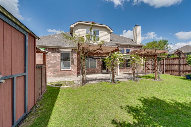 3003 Oak Briar Lane, Grand Prairie, TX 75052