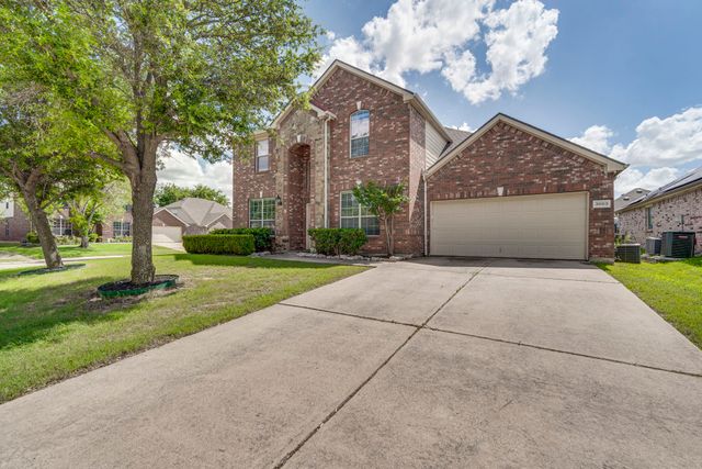 3003 Oak Briar Lane, Grand Prairie, TX 75052