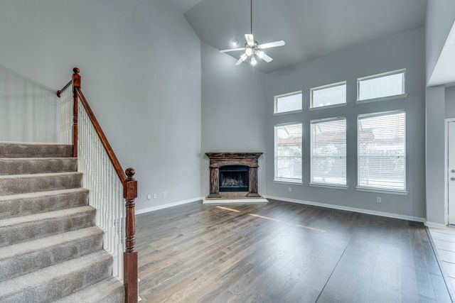3003 Oak Briar Lane, Grand Prairie, TX 75052