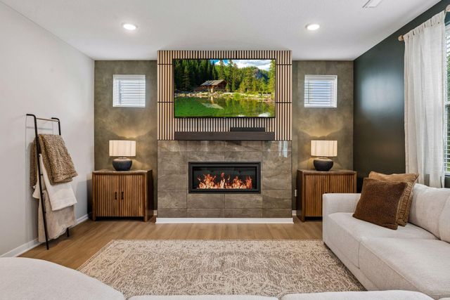 12740 Kinghorn Lane, Rogers, MN 55374
