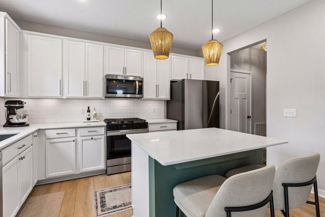 12740 Kinghorn Lane, Rogers, MN 55374
