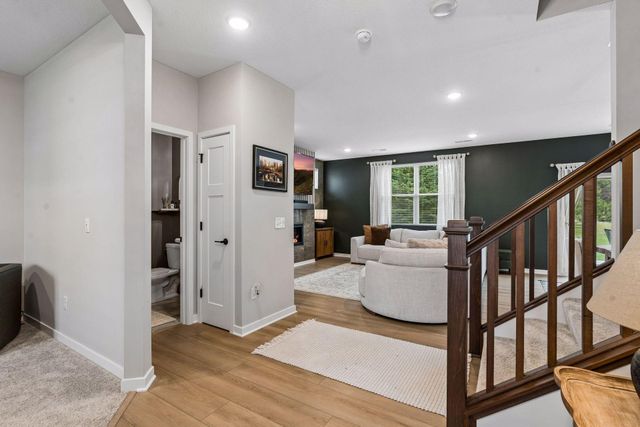 12740 Kinghorn Lane, Rogers, MN 55374