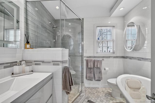 3377 Agar Place, Bronx, NY 10465