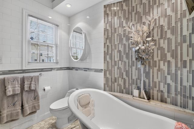 3377 Agar Place, Bronx, NY 10465