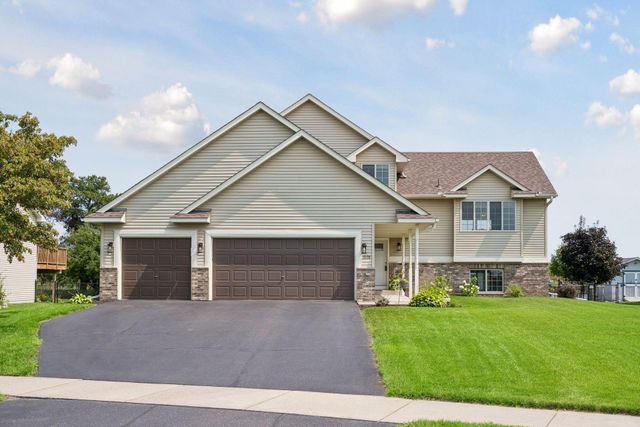 1008 Mallard Street NE, Hanover, MN 55341