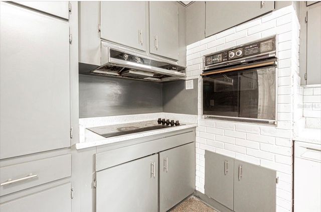 8706 RUTH PLACE, Tampa, FL 33604