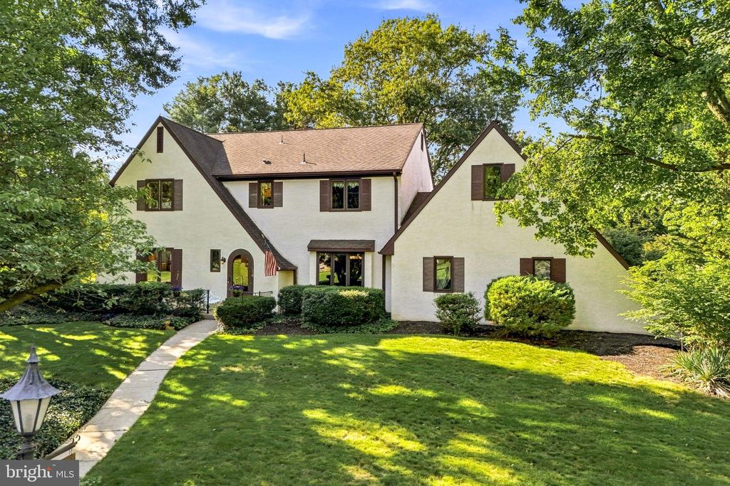 559 SENTINEL RD, MOORESTOWN, NJ 08057 — exterior