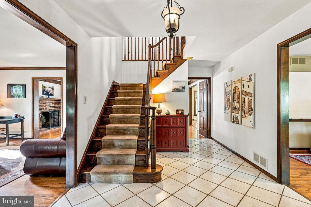 559 SENTINEL RD, MOORESTOWN, NJ 08057 — photo 4