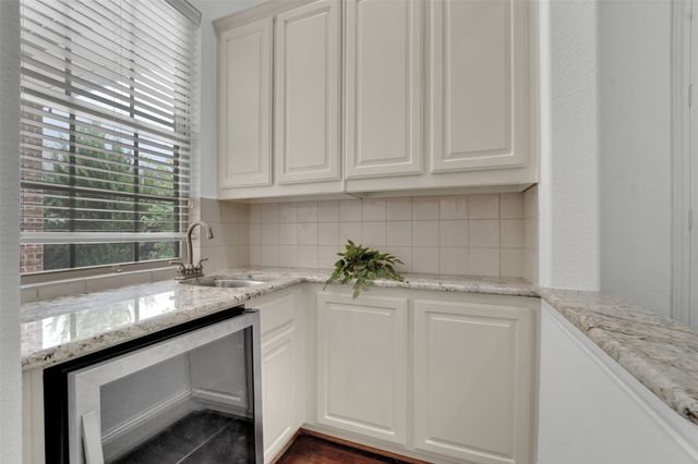 902 Greystone Drive, Allen, TX 75013