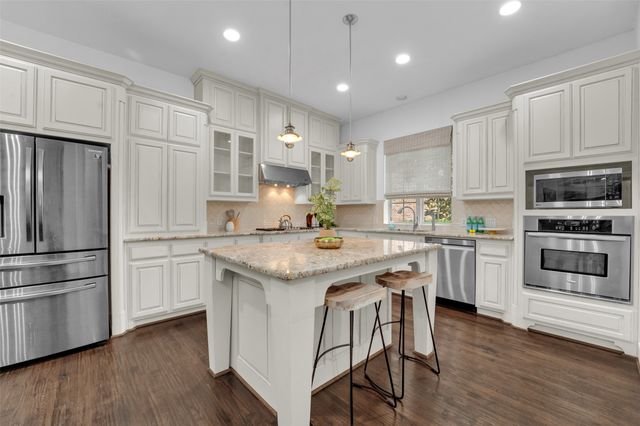 902 Greystone Drive, Allen, TX 75013