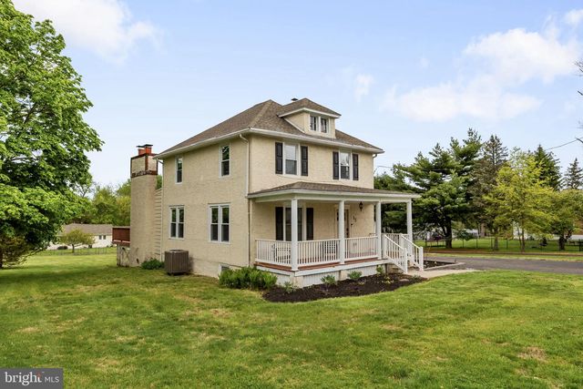 55 E MOUNT KIRK AVE, Eagleville, PA 19403
