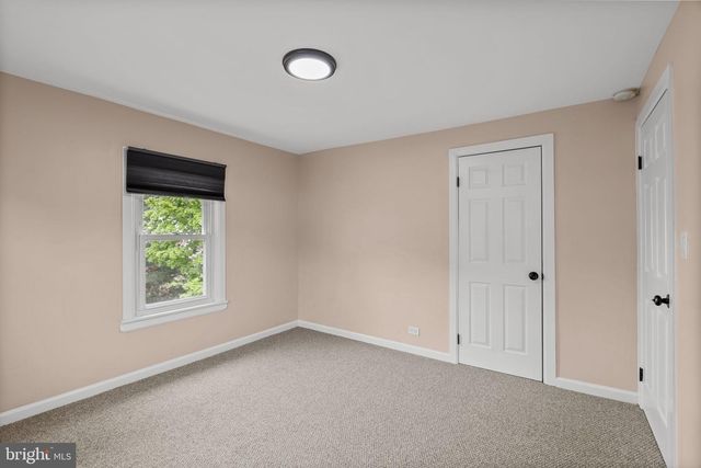 55 E MOUNT KIRK AVE, Eagleville, PA 19403