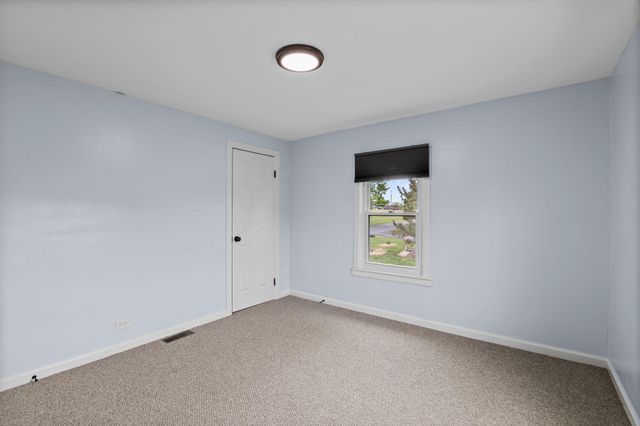 55 E MOUNT KIRK AVE, Eagleville, PA 19403