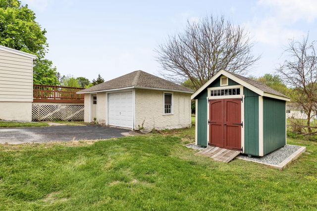 55 E MOUNT KIRK AVE, Eagleville, PA 19403