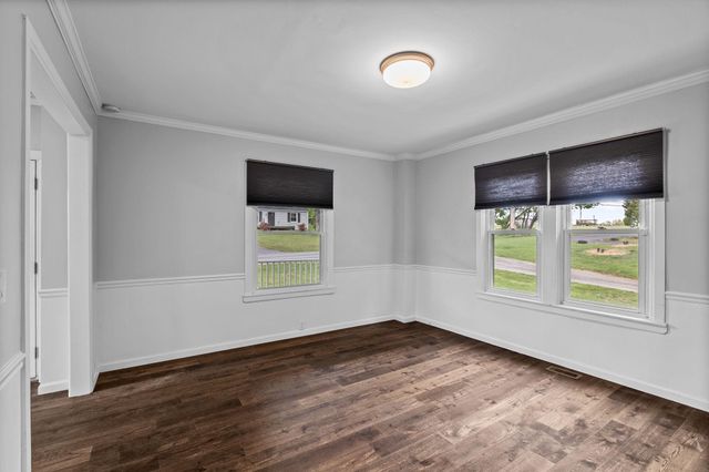 55 E MOUNT KIRK AVE, Eagleville, PA 19403
