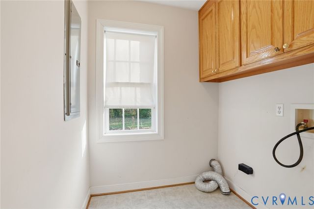 8420 Lee Davis Rd, Mechanicsville, VA 23116