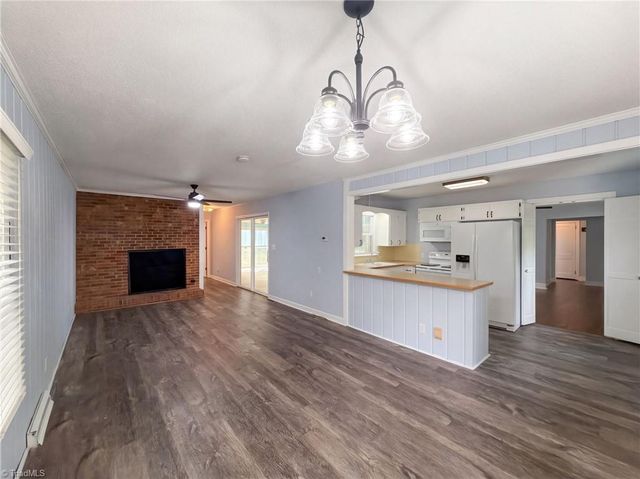 331 Burkewood Drive, Winston-salem, NC 27104