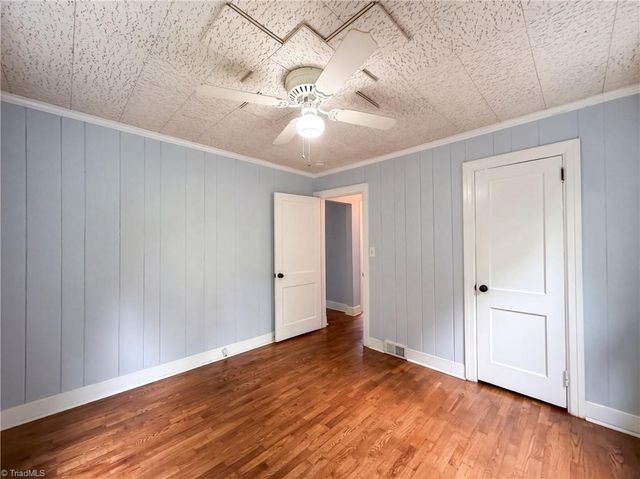 331 Burkewood Drive, Winston-salem, NC 27104