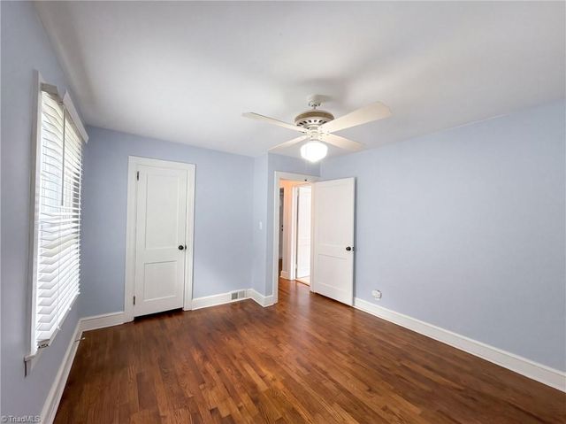 331 Burkewood Drive, Winston-salem, NC 27104