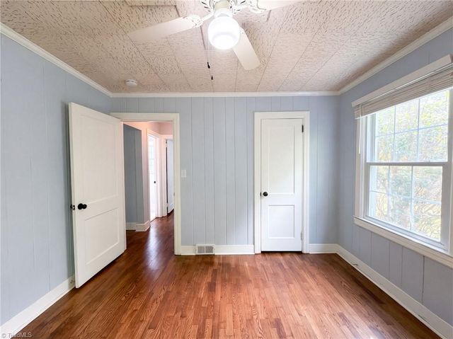 331 Burkewood Drive, Winston-salem, NC 27104