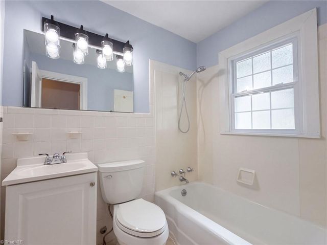 331 Burkewood Drive, Winston-salem, NC 27104