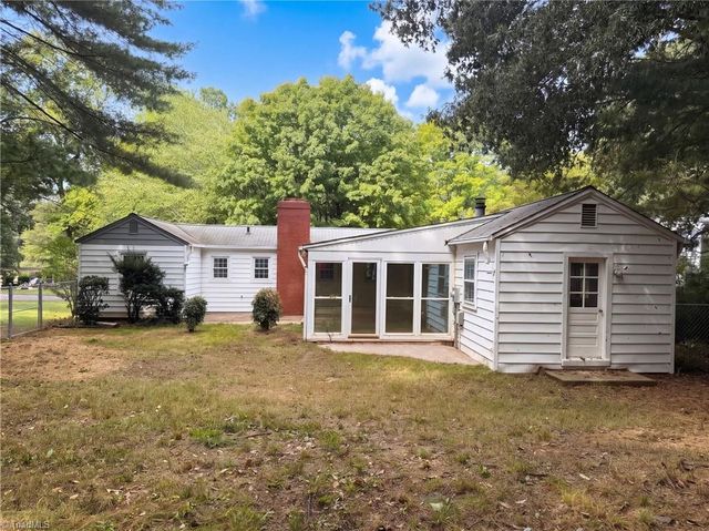 331 Burkewood Drive, Winston-salem, NC 27104
