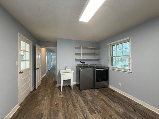 331 Burkewood Drive, Winston-salem, NC 27104