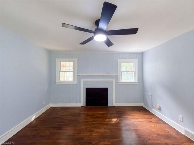331 Burkewood Drive, Winston-salem, NC 27104