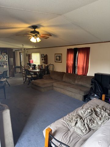 3020 W County Farm Rd, Springfield, TN 37172