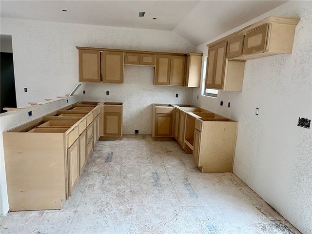 4 Dinton Circle, Bella Vista, AR 72714