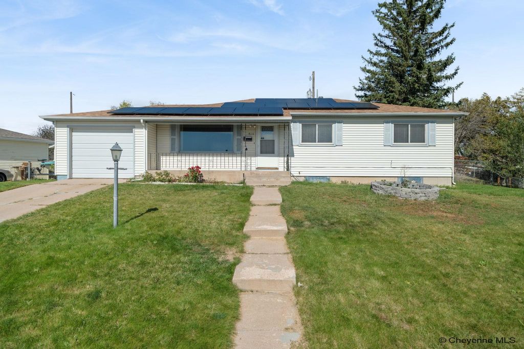 810 CAHILL DR, Cheyenne, WY 82001