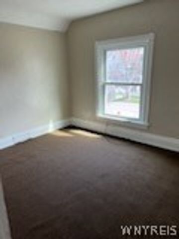 1876 Pierce Avenue, Niagara Falls, NY 14301