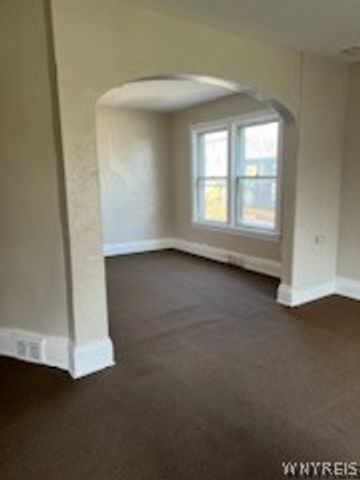1876 Pierce Avenue, Niagara Falls, NY 14301