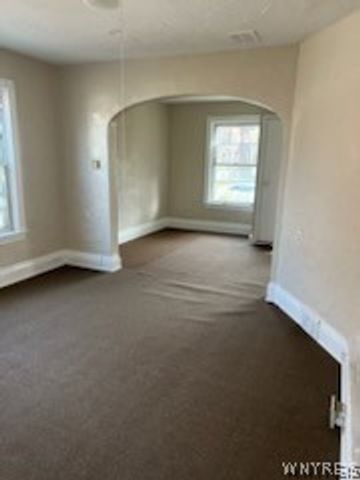 1876 Pierce Avenue, Niagara Falls, NY 14301