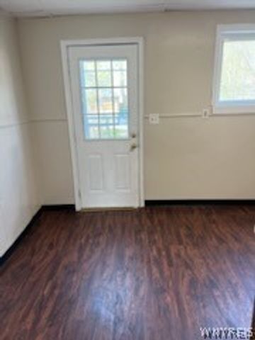 1876 Pierce Avenue, Niagara Falls, NY 14301
